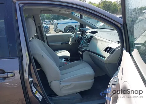 2014 Toyota Sienna Le из США, поврежденный, VIN 5TDJK3DC2ES073654